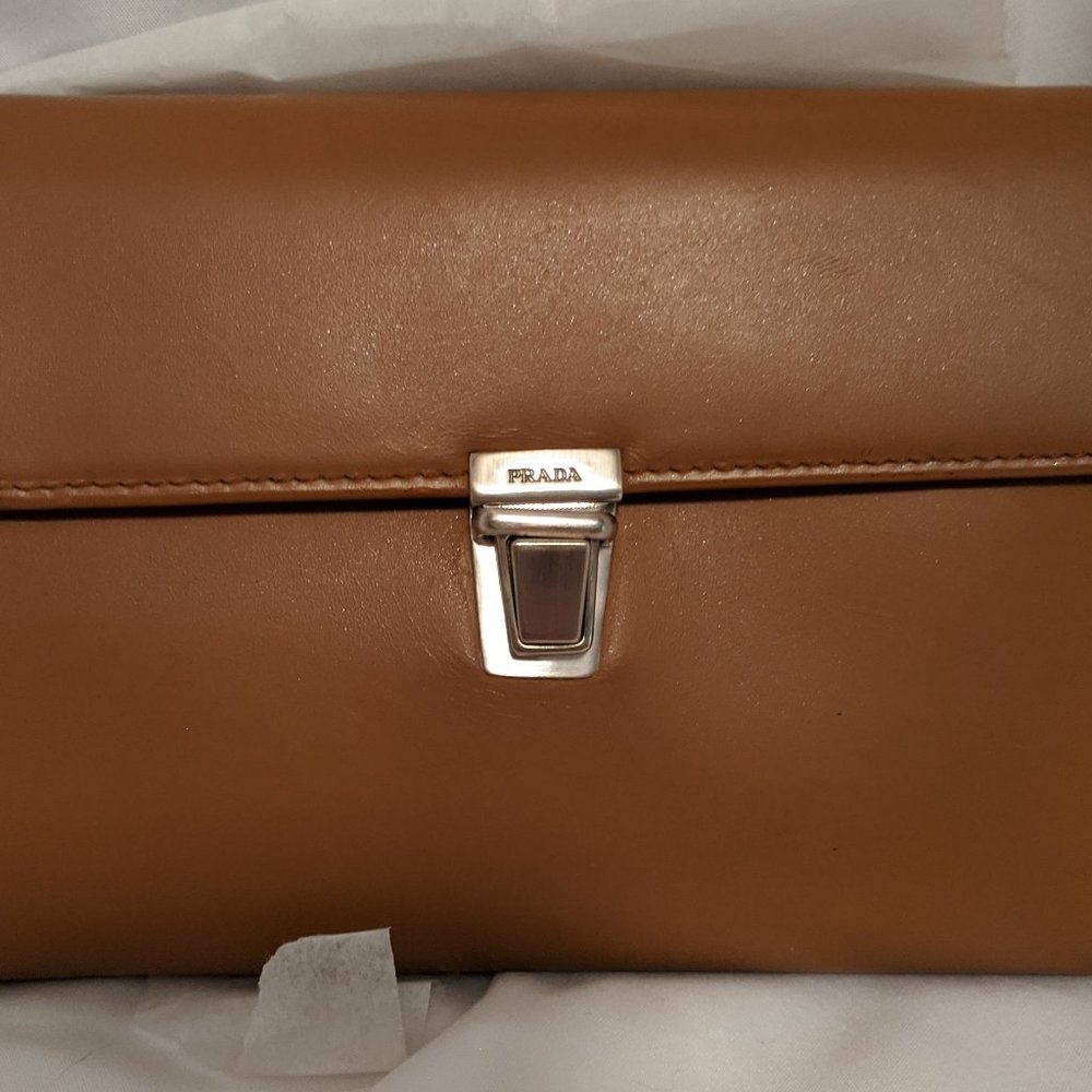 PRADA Push-lock leather wallet